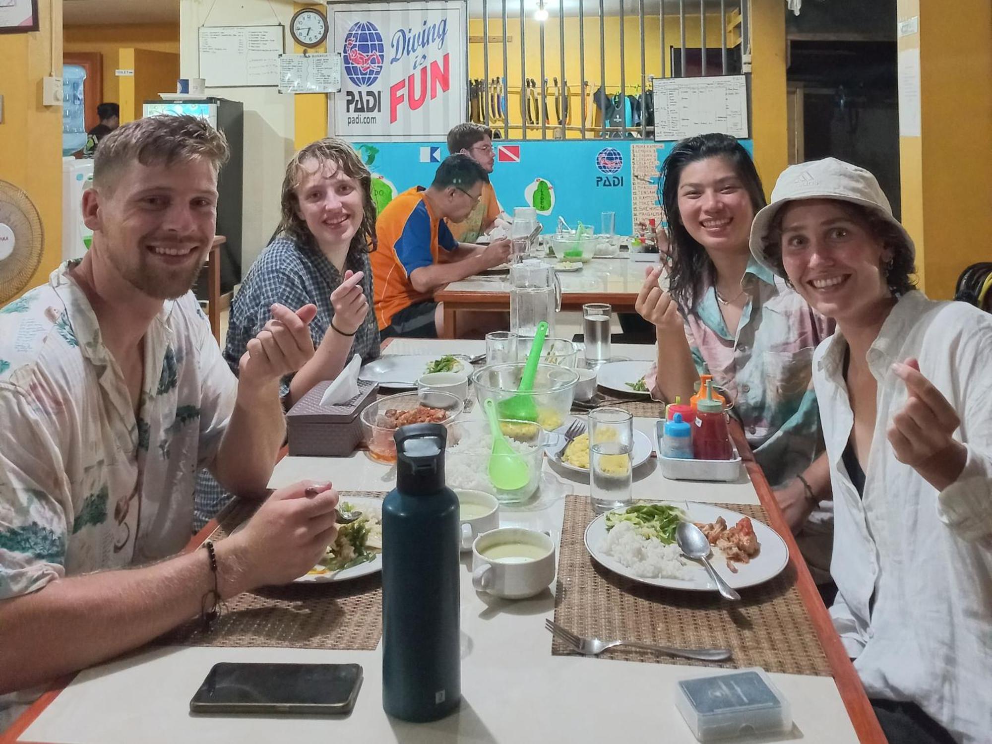 בונאקן 4 Sisters Divers מראה חיצוני תמונה